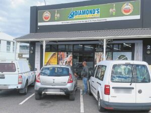 Gants Centre liquor store robbed