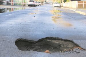 More sinkholes occur in Strand