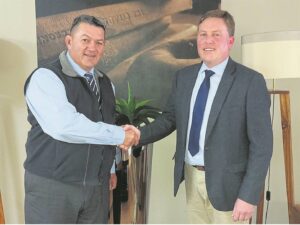 PV kry nuwe adjunkhoof