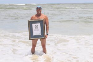Somerset West endurance swimmer in history books