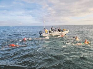 Show support for swimmers with heart