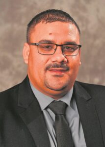 Ward councillor gets his degree