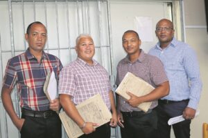 Bobaas speurders woel, ryg vonnisse in
