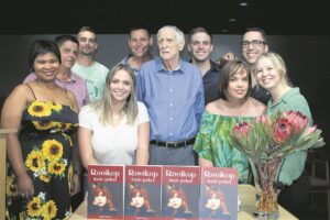 Tagtigjarige van Strand stel boek bekend