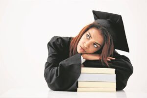 Post-grad students must have a clear vision of the road ahead