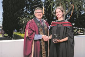 Sy bly ‘Koningin van wiskunde’