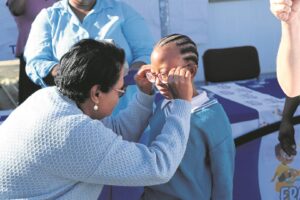 Clearer future winks for Christmas Tinto pupils