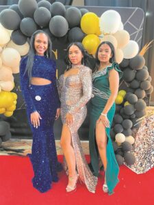 Drie plaaslike skoonhede skitter in Johannesburg