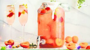 RESEP: Feestelike steenvrug-sangria