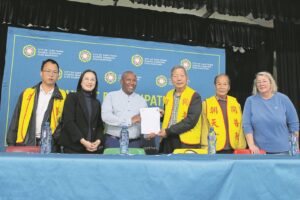 Humanitarian aid crosses borders