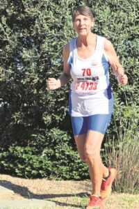 Edna stap pad aan’t brand