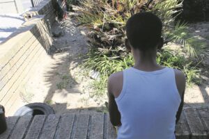 Ouer waarsku teen ‘ontvoerders’ in Strand