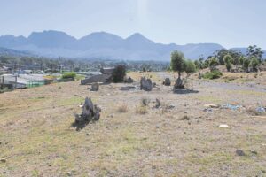 Inwoners bly oor eerste hoërskool