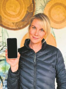 Police colab recovers stolen phone