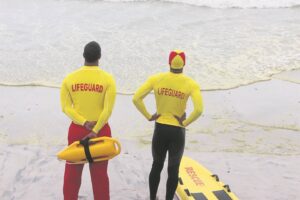 Seasonal lifeguard postions available