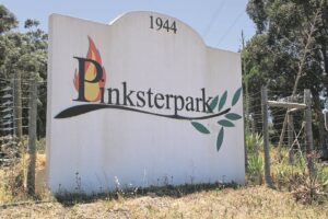 One dead, two injured in blaze at Pinkster Park