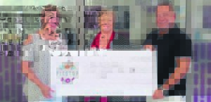 Listener designs new logo for HelderbergFM