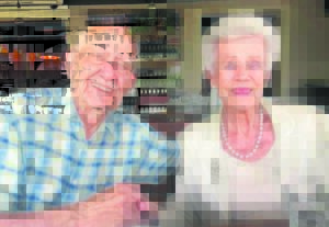 Paartjie vier 65 jaar se liefde