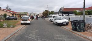Twee moorde in twee ure ruk Strand-gemeenskap