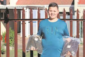 Divan acts from the heart