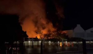 Business as usual after blaze outside Somerset Mall