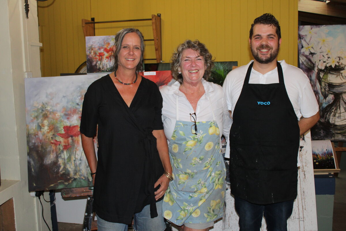 Artist Merissa Slingerland hosted a solo art exhibition at Lemon Tree Café and Deli at Mountain Streams Nursery in Gordon's Bay on Thursday 10 April. Pictured (from left) is Merissa with the owners of Lemon Tree, Carol Britz and Daniel Steenkamp. Photos: Yaseen Gaffar