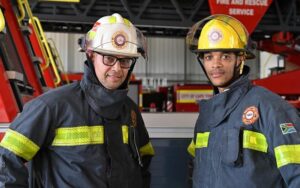 Helderberg duo drum up donations for firefighting volunteers