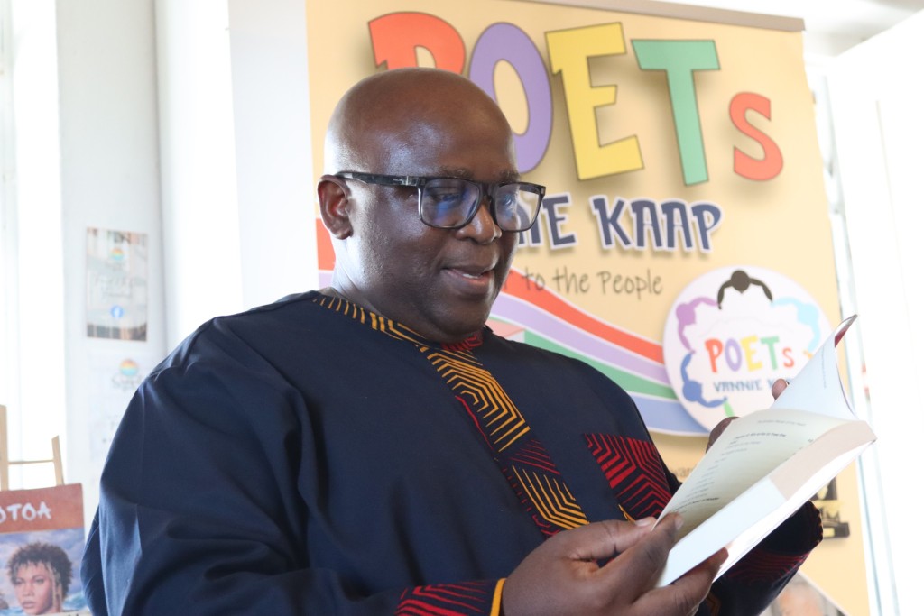 Thabo Solomon Leholo reading his poem ‘The Beauty of My Land’ about potholes and street conditions in South Africa.