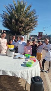 Jongmense reik uit na bejaardes – met warm sop