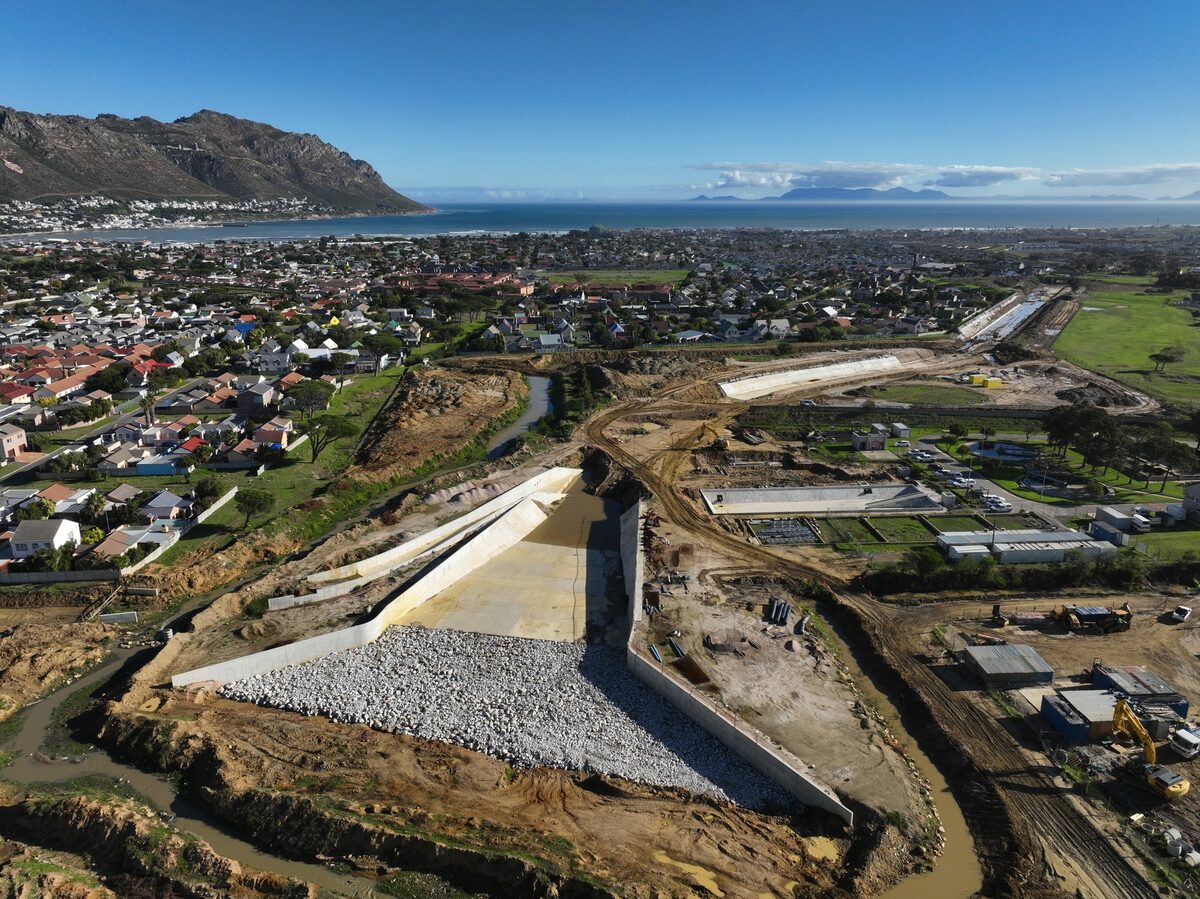 Sir Lowry’s Pass River upgrade on track