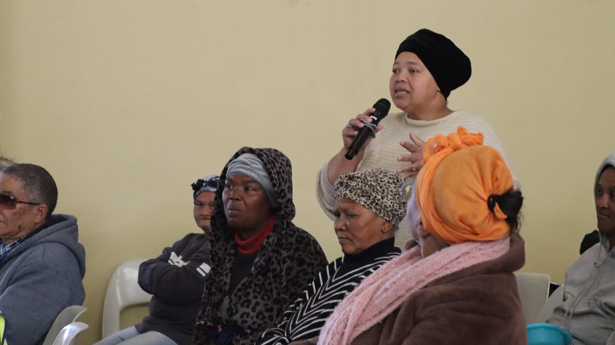 Felicity Ndzule van Casablanca-buurtwag bevraagteken polisie se reaksietyd en waarsku oor gevaar vir gemeenskap.