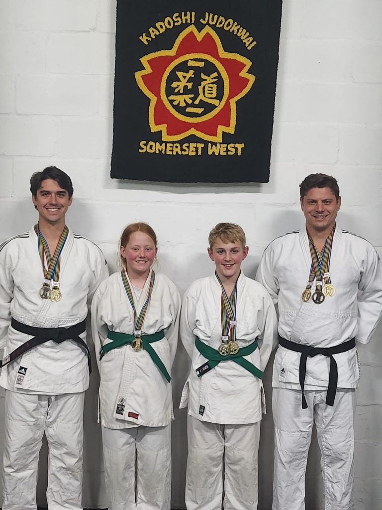 Bringing home the gold (from left) are Charl du Toit, Anja de Villiers, Tuvya Hough and Jean du Toit.