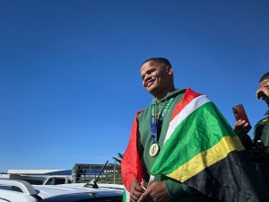 Macassar vier Junior Springbok Gilermo Mentoe se wêreldbeker-triomf