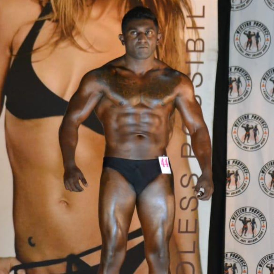 Gordon’s Bay police officer flexes his muscles at bodybuilding championship
