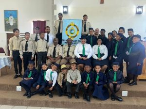 Strandse jeugbrigade nooi gemeenskap vir eeumylpaal-viering