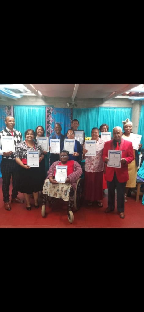 Family in Christ Somerset-Wes vier 9 jaar diens op 31 Augustus.