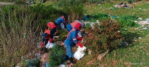 Grabouw businesses work together to clean up Swannie River