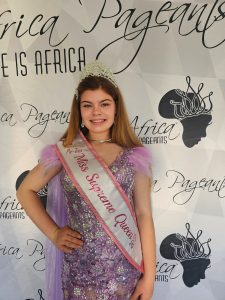 Scarlett dominates on a national stage