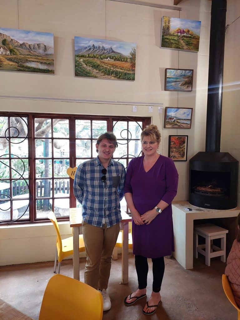 Artists Armand Laubscher (left) and Jennifer Boas are currently exhibiting some of their artwork at  Lemon Tree Deli and restaurant at Mountain Streams Nursery in Gordon's Bay. The community is invited to view their works, which are also on sale. The venue is open during business hours daily.