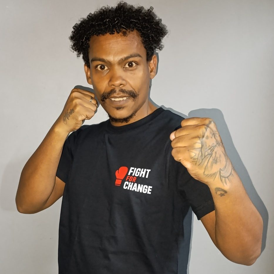 Shameegh Festus, mede-stigter van Fight for Change boksprogram