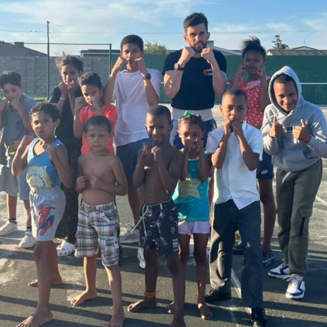 Lewenslesse in die kryt: Strand se gratis boksprogram verander lewens