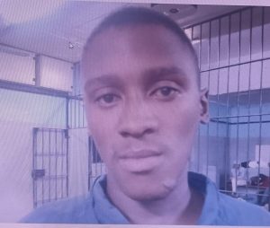 Strand jailbreak: Second escaped prisoner surrenders, 1 still at large