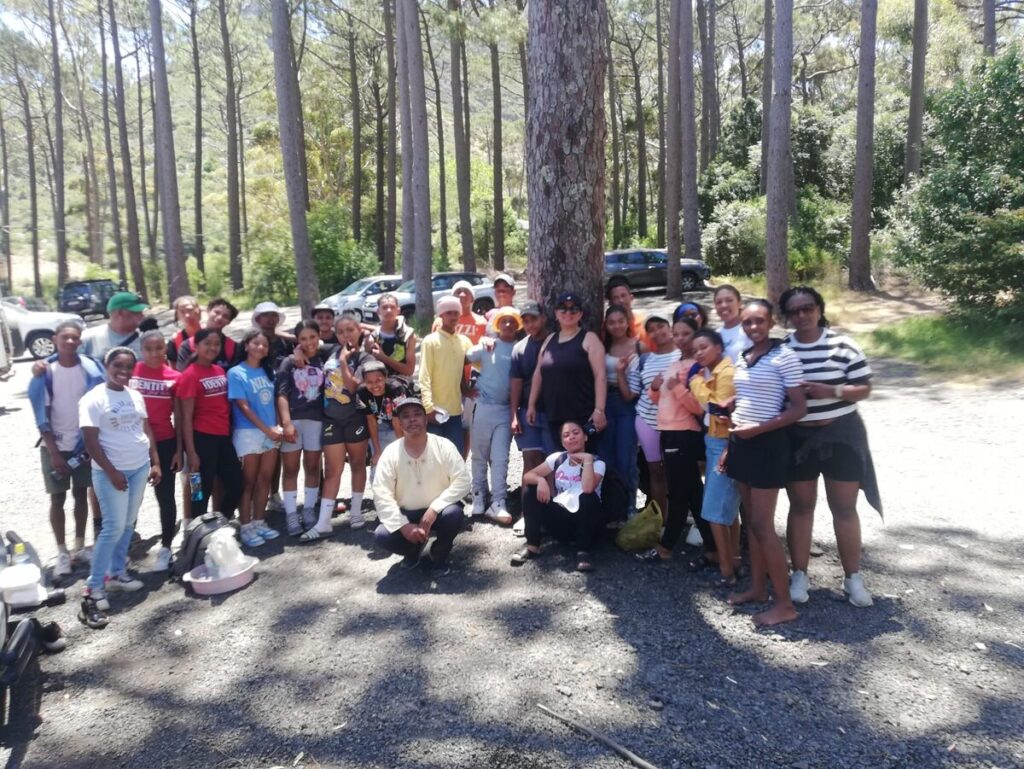 Children enjoying the hike of Constantia Nek.