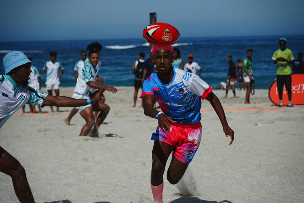 Luciano Adendorff of OJK Underdogs (Macassar) chases the ball at the Camps Bay leg of the Hot Summer of Touch. Photos: Kiff Clicks Photography/ @kiff_clicks