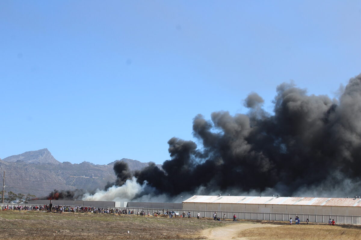 Firefighters faced ‘hostile crowd’ during Strandfoam fire rescue