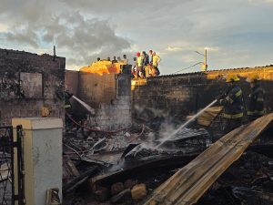 Strandse vrou (56) sterf in vlamme