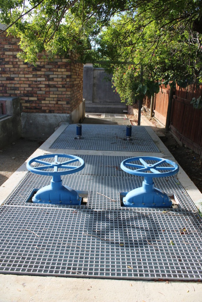 The revamped De Ruyter Street pump station has a design flaw - it's built below the river level.