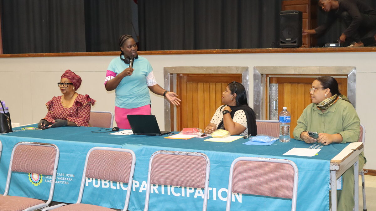 City officials preparing for housing committee election meeting at town hall