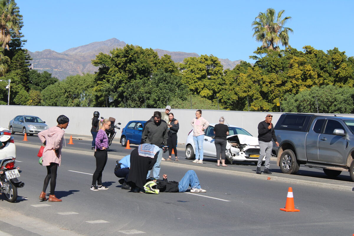 The motorcyclist sustained minor injuries.