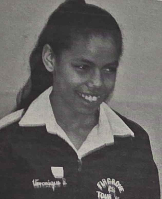 Veronique Bailie, Firgrove Primary learner, at the 2005 Cashbuild Art-at-Heart Competition in Strand.